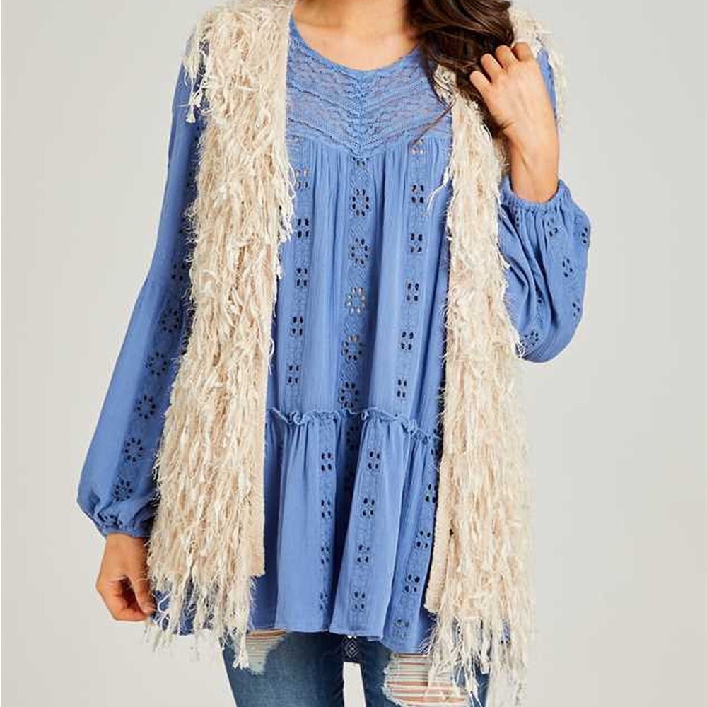 Altar’d State Tia Boho Shag Cream Longline Open Vest Medium